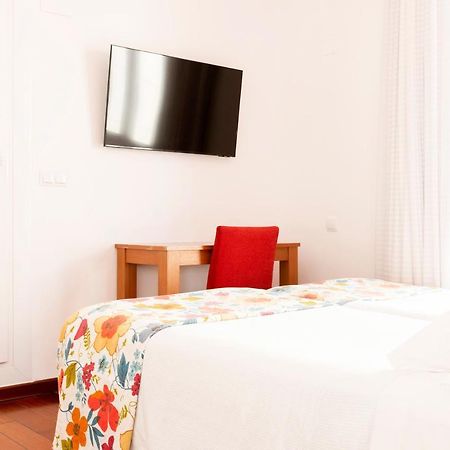 Apartamentos Sabinas El Pilar Zaragoza Bagian luar foto