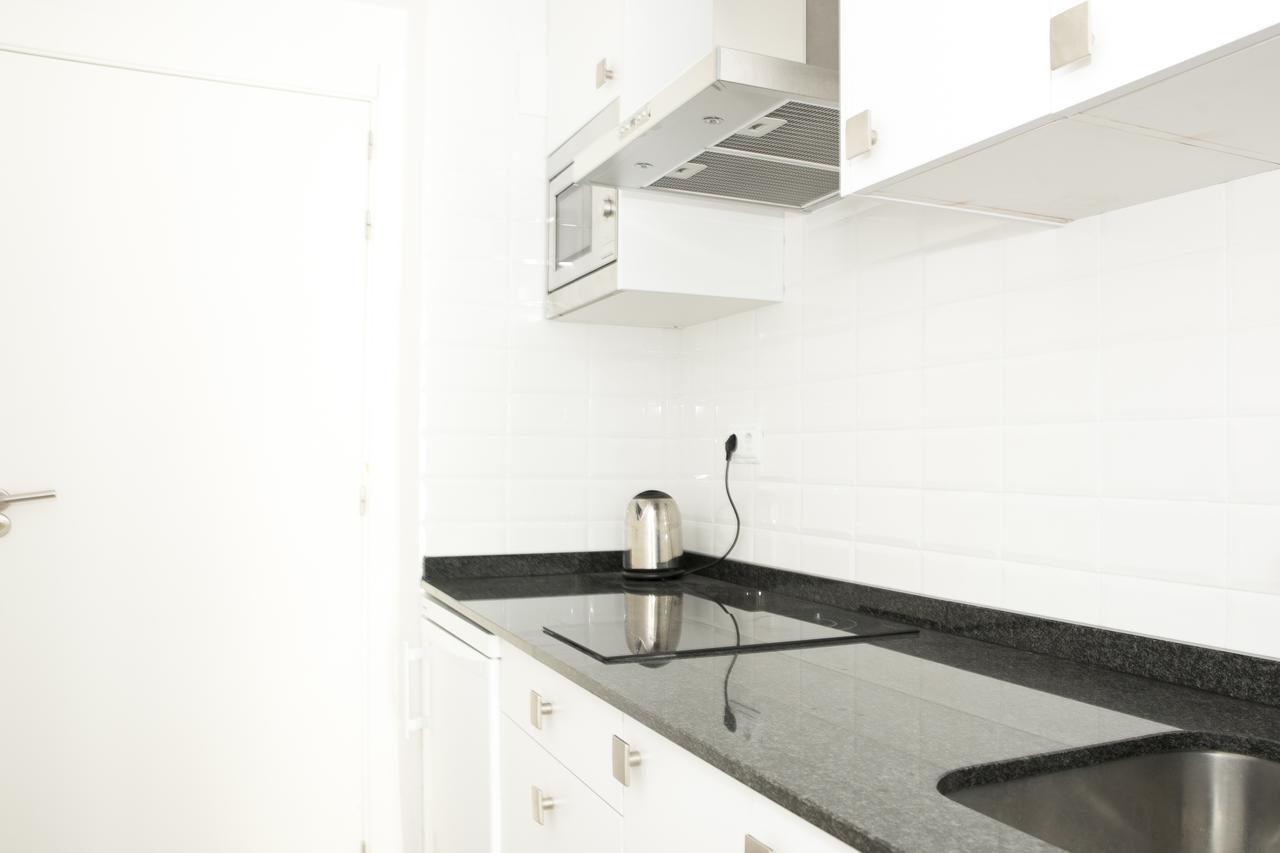 Apartamentos Sabinas El Pilar Zaragoza Bagian luar foto