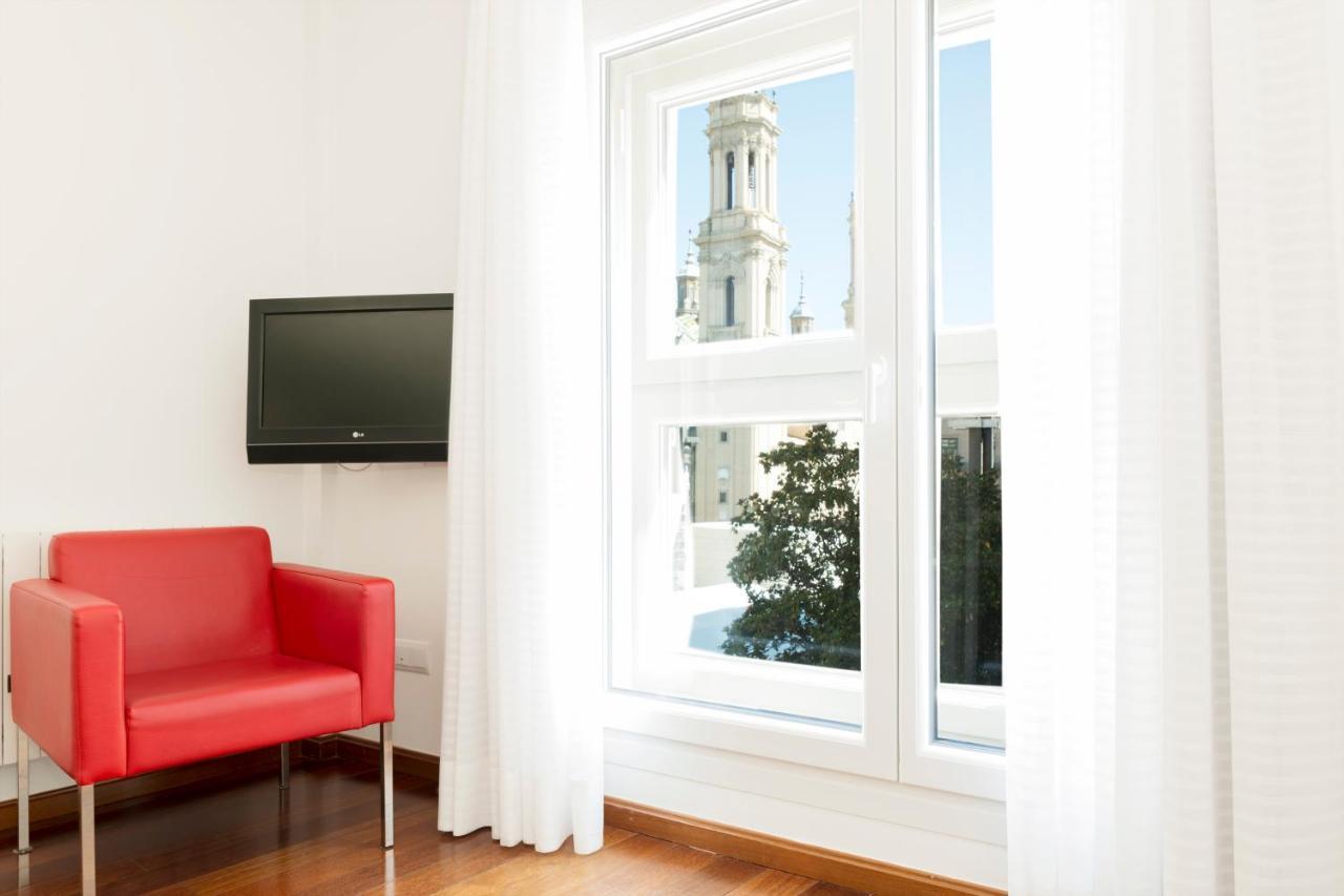Apartamentos Sabinas El Pilar Zaragoza Bagian luar foto