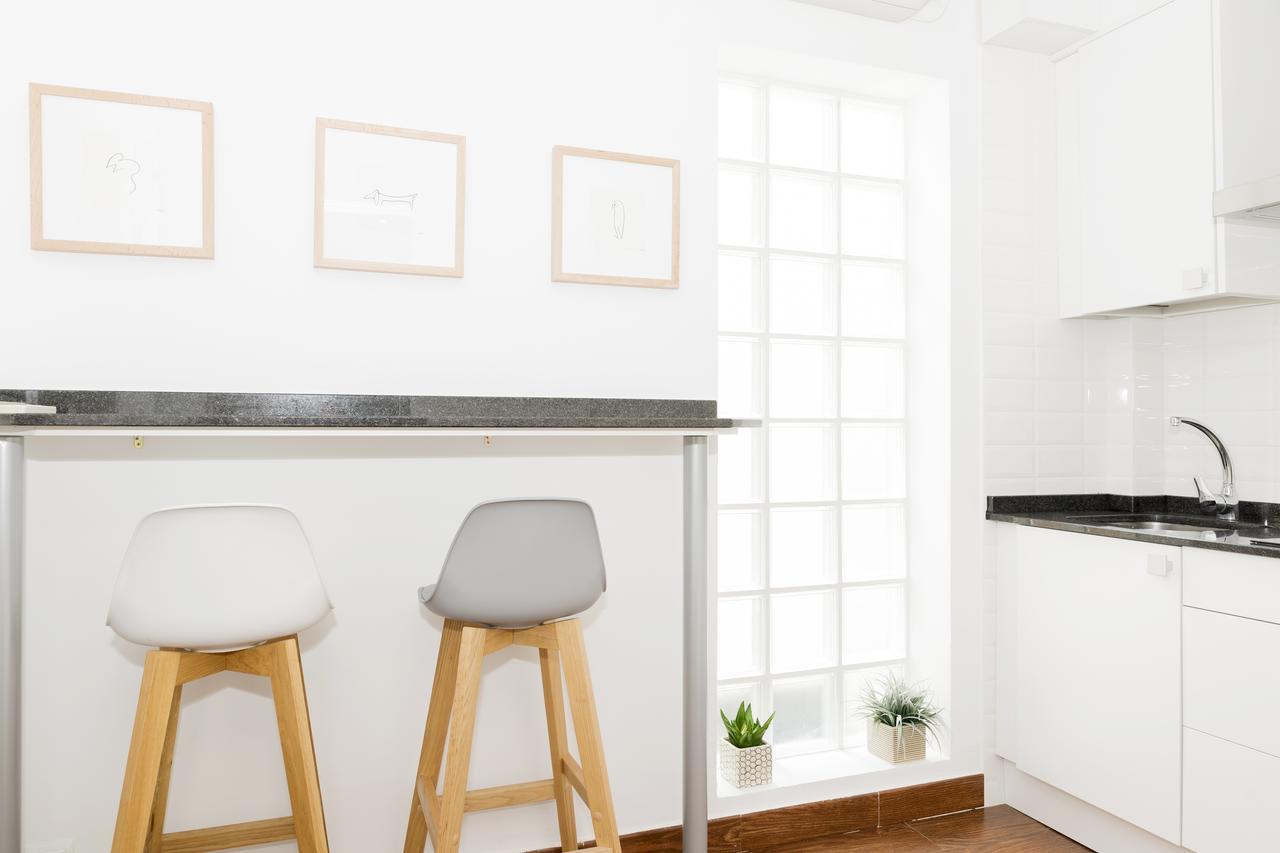 Apartamentos Sabinas El Pilar Zaragoza Bagian luar foto